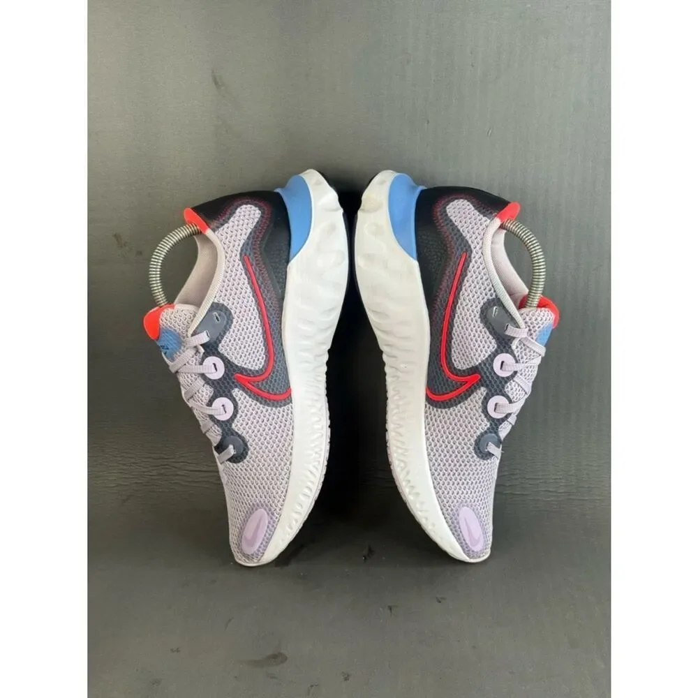 Nike Women's Renew Run athletic sneaker shoes women’s size 9.5